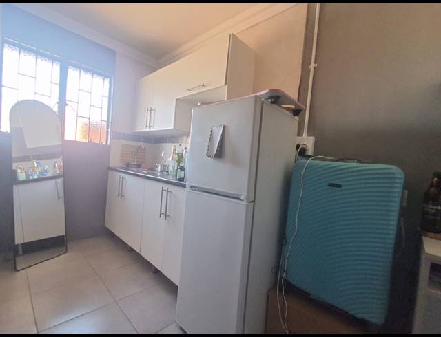 9 BEDROOM HOUSE FOR SALE IN BEDWORTH PARK